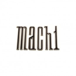 Sada písmen MACH1 na zadní...