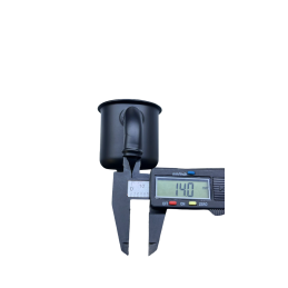 Olejové víčko, černé, s trubkou 65-66