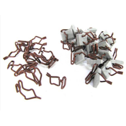 Sada klipů, čepů s podložkami a šroubů pro dveřní panely 67-68